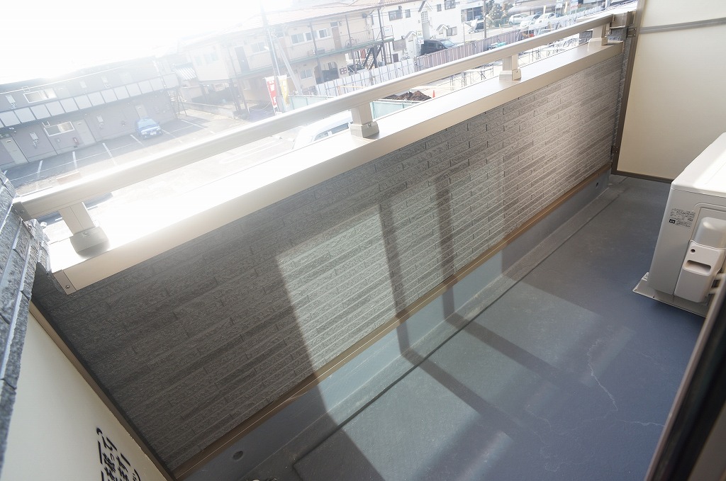 13/22 バルコニー