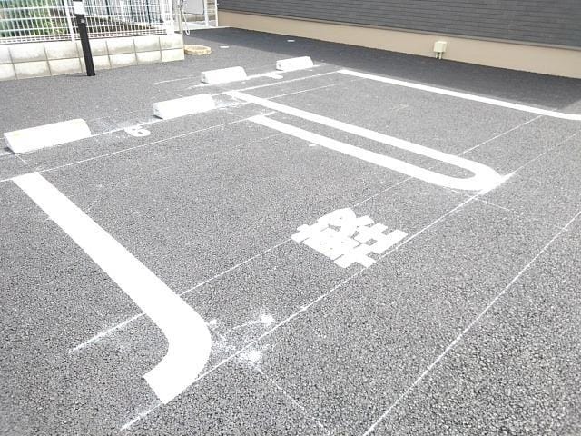 14/20 駐車場