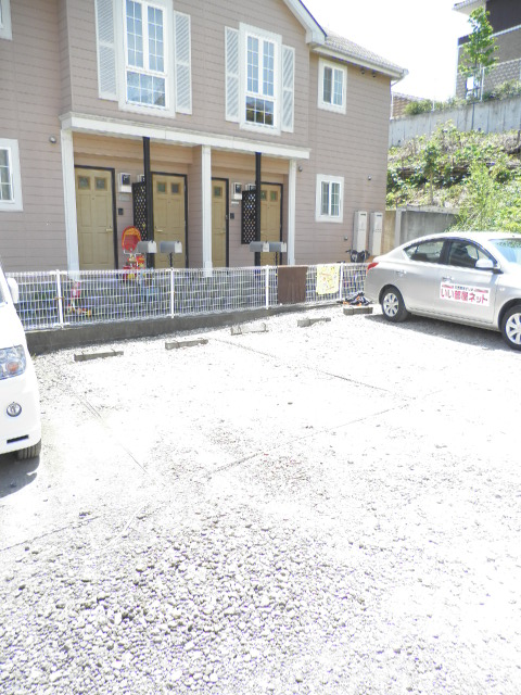 2/10 駐車場