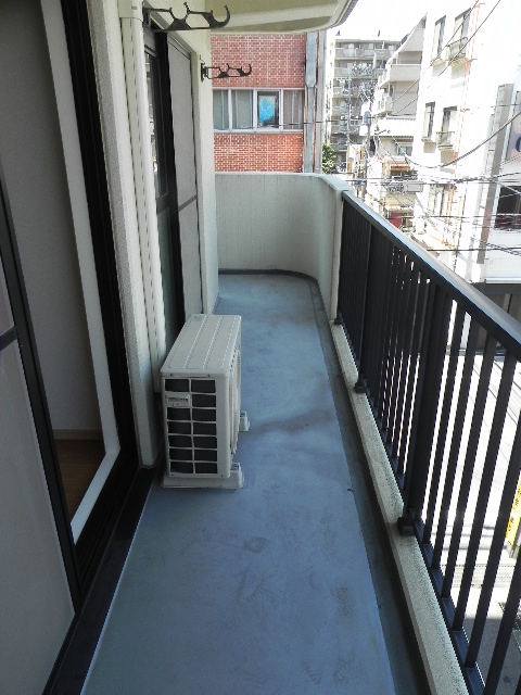 15/28 バルコニー