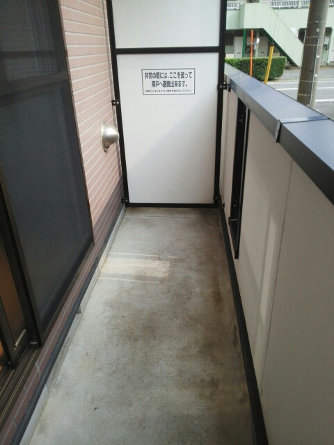 16/27 バルコニー