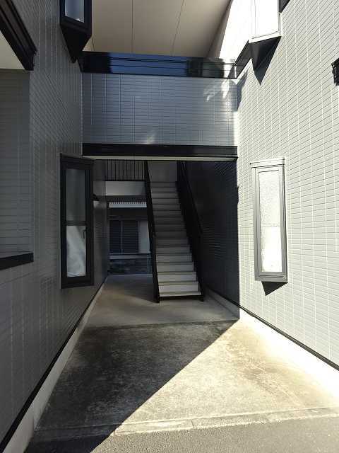 21/28 エントランス