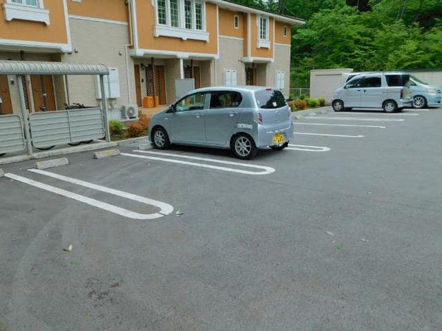 2/7 駐車場