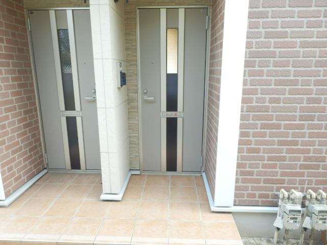 21/29 エントランス