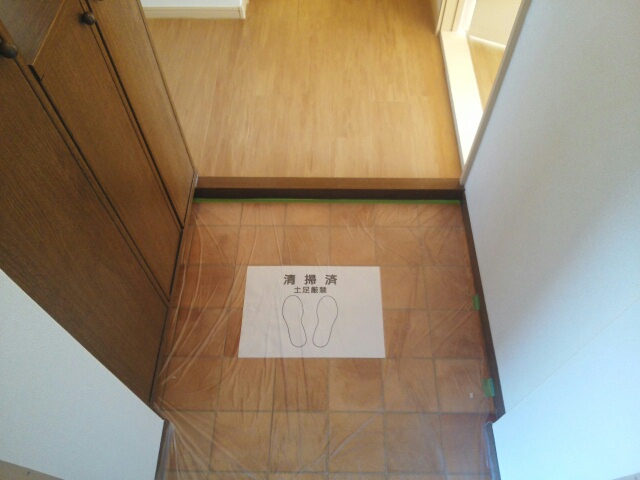 13/22 エントランス