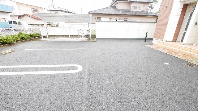 14/20 駐車場