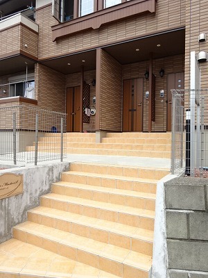 13/20 エントランス