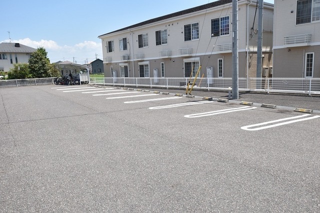 14/20 駐車場