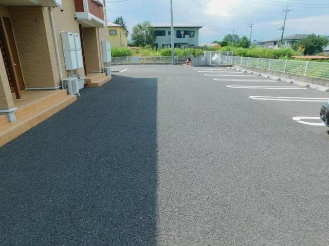 2/8 駐車場