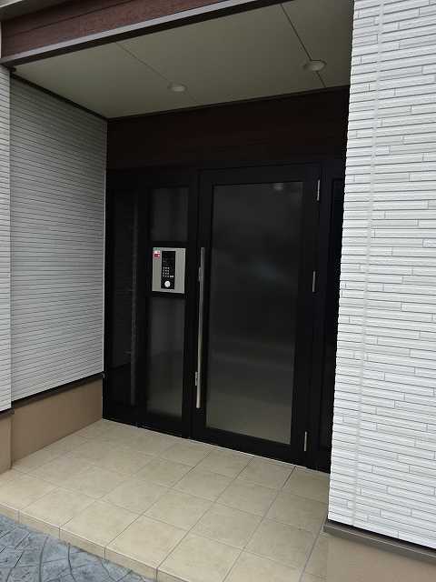 13/20 エントランス