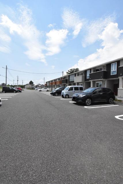 14/20 駐車場