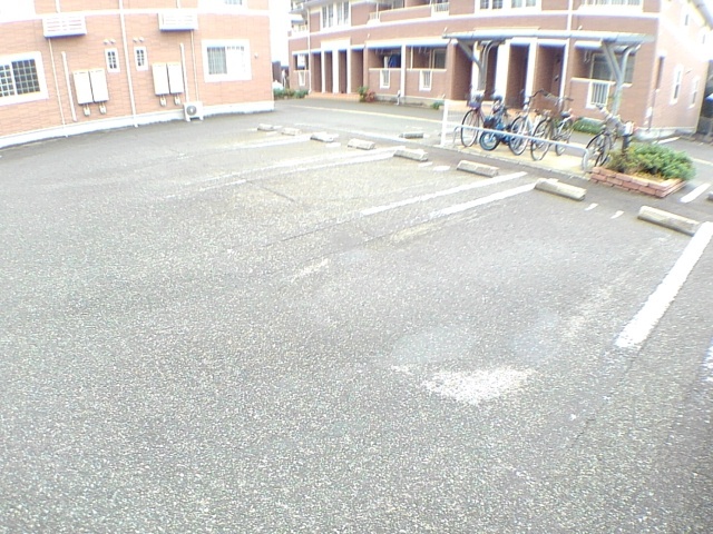 14/20 駐車場