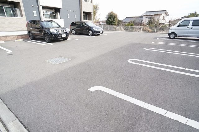 14/20 駐車場