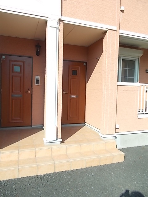 19/26 エントランス