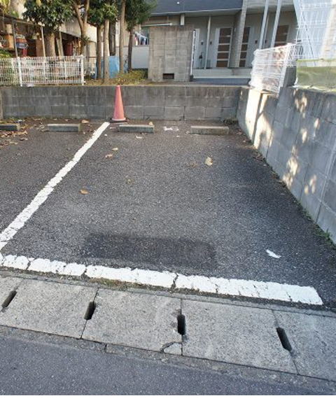 14/22 駐車場