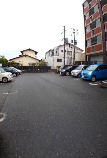 17/23 駐車場