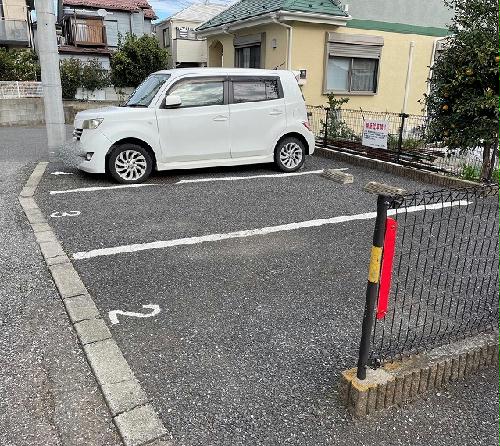 2/2 駐車場