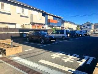 14/20 駐車場