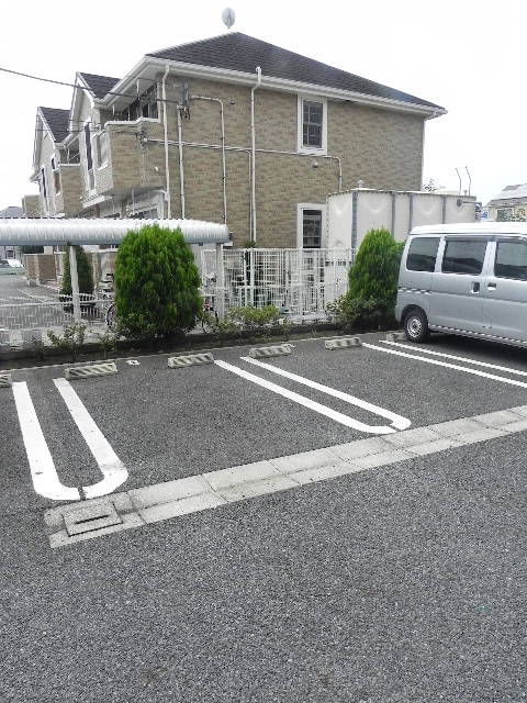 14/18 駐車場