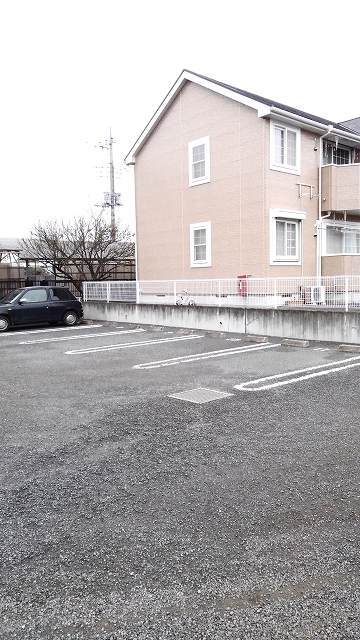 20/26 駐車場