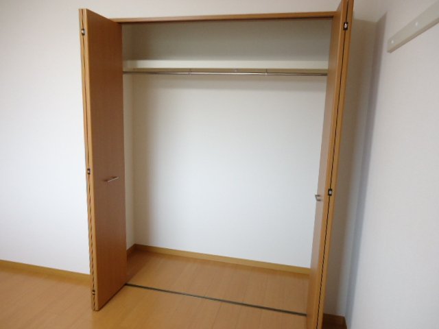 23/30 エントランス