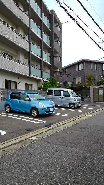14/20 駐車場