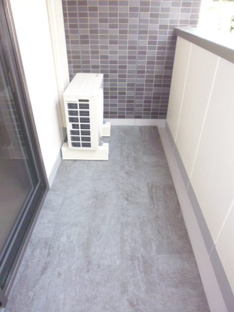 14/27 バルコニー