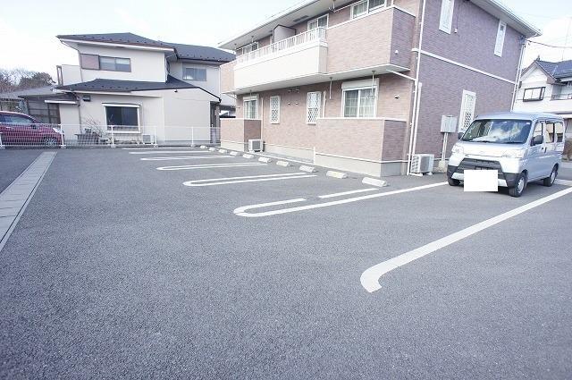 14/22 駐車場