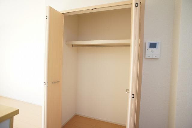 13/22 エントランス
