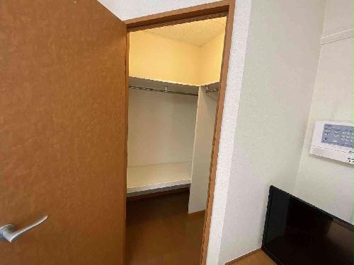 13/14 エントランス