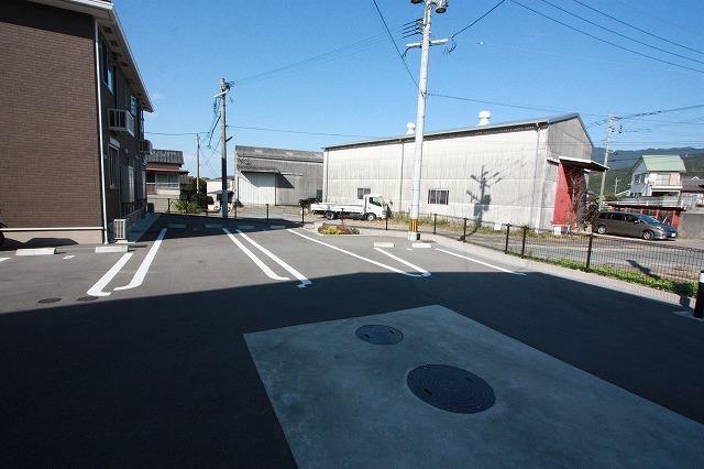14/20 駐車場