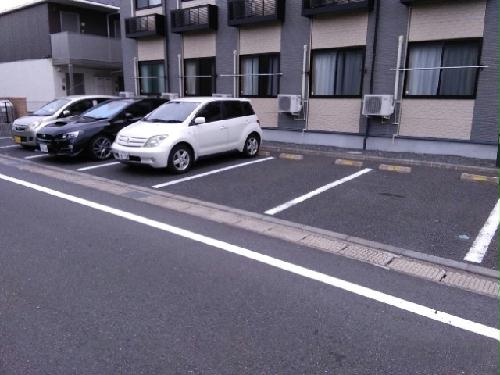 14/19 駐車場