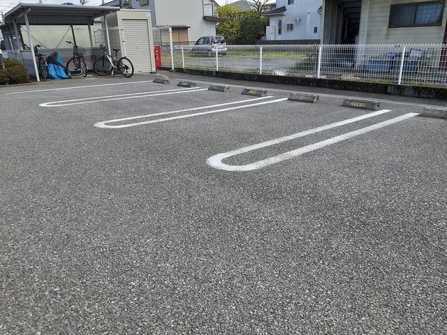 14/20 駐車場