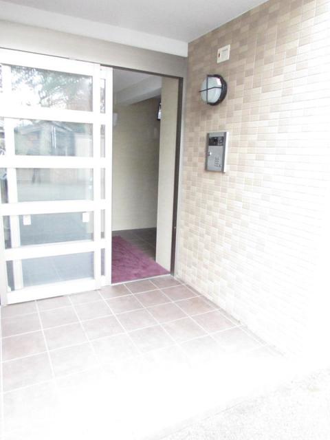 14/20 エントランス