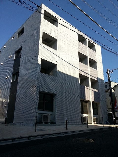 20/28 エントランス