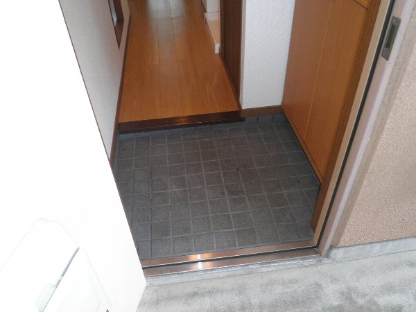 5/19 玄関