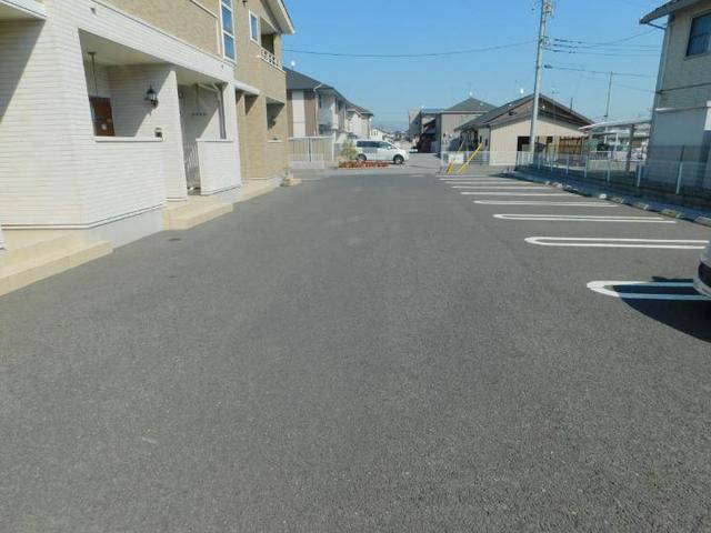 14/20 駐車場