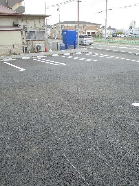 14/20 駐車場