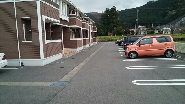 14/20 駐車場