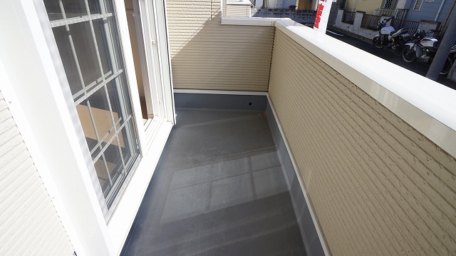 14/28 バルコニー