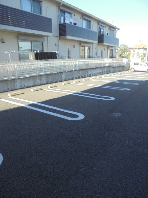 14/20 駐車場