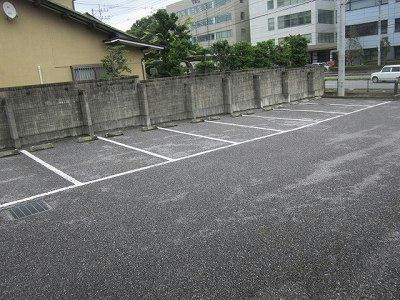 14/20 駐車場