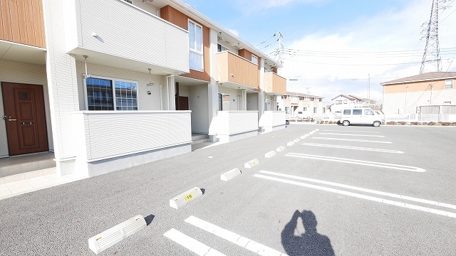 14/20 駐車場