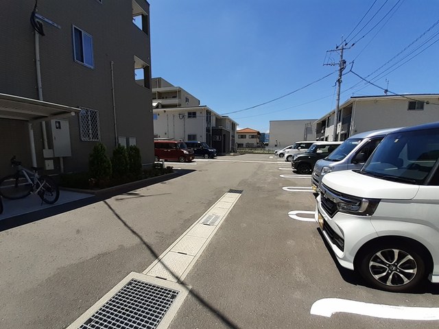 2/8 駐車場
