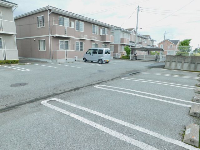 14/19 駐車場