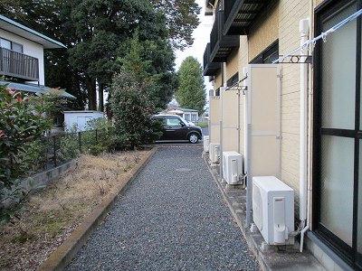 13/22 駐車場