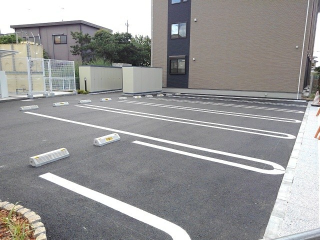 14/21 駐車場