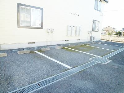 14/20 駐車場