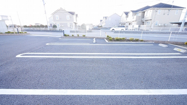 14/20 駐車場
