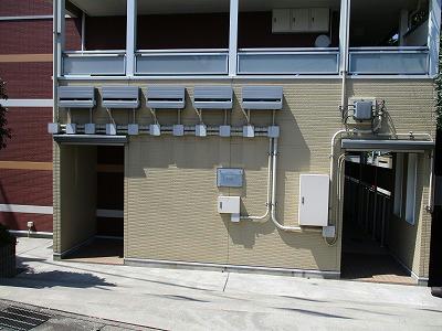 13/16 エントランス